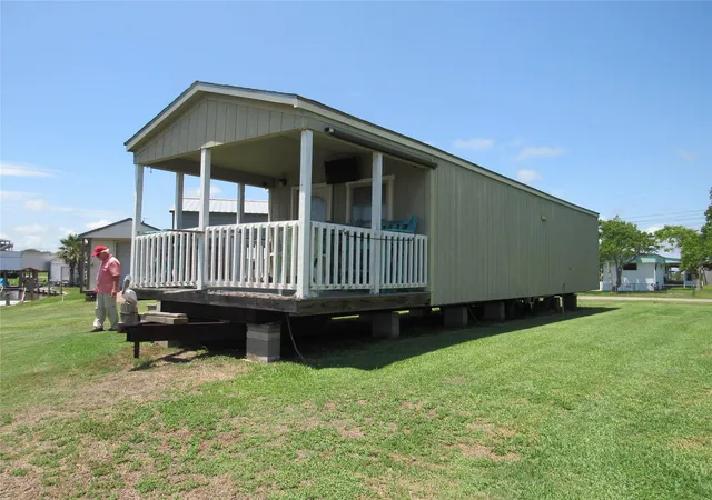 1st image of 961 County Road 202, Bay City, TX 77414 | MLS# 29396611