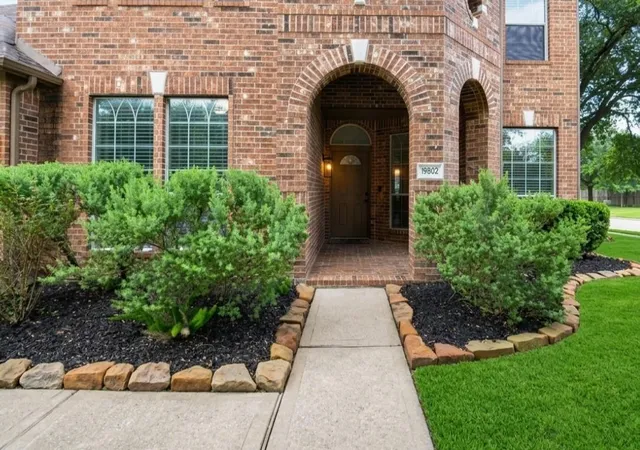 3rd image of 19802 Shavon Springs Dr, Spring, TX 77388 | MLS# 21671571