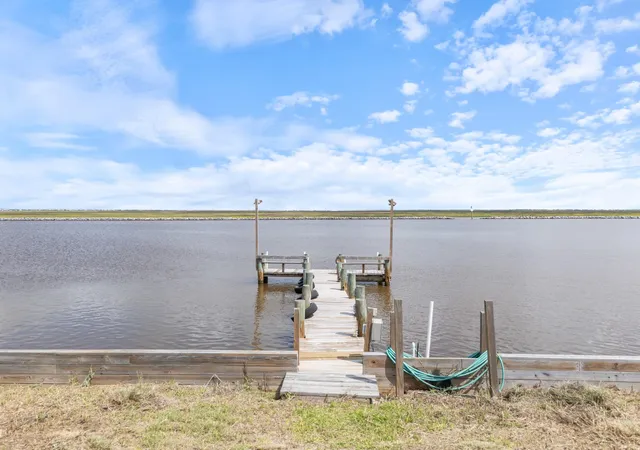 12th image of 1001 County Road 230, Bay City, TX 77414 | MLS# 57866425