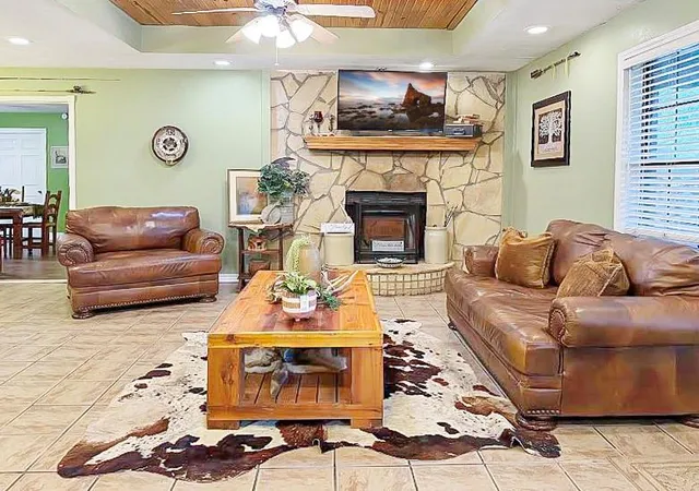 3rd image of 341 Red Wolf Ln, Brookeland, TX 75931 | MLS# 11925713