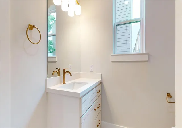 4th image of 2611 Sherwin St, Houston, TX 77007 | MLS# 49894969