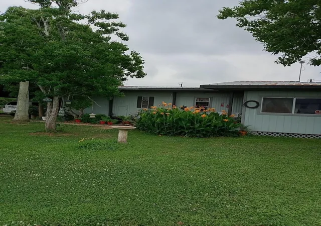 Homes for sale in Brazoria, TX | 6004 Pine St, Brazoria, TX 77422 | MLS# 29478476