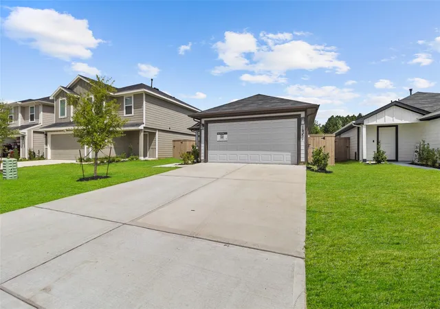 3rd image of 14351 Leafy Willow Dr, Splendora, TX 77372 | MLS# 65504381
