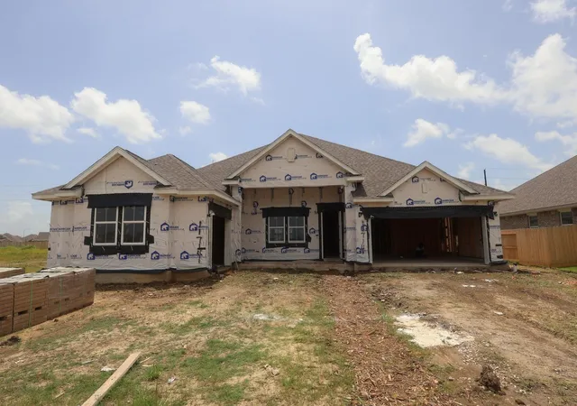 3rd image of 11714 Old Fashion Cir, Mont Belvieu, TX 77535 | MLS# 4226516
