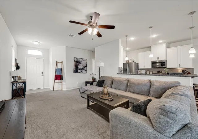 Photo 3 of Single family home for sale at 5318 Abbeville Ct, Dickinson, TX 77539 | MLS# 67875616 | Listing updated on 2026-07-12