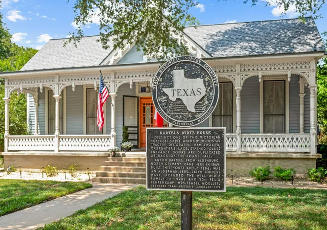 3rd image of 1216 Live Oak St, Columbus, TX 78934 | MLS# 62707055