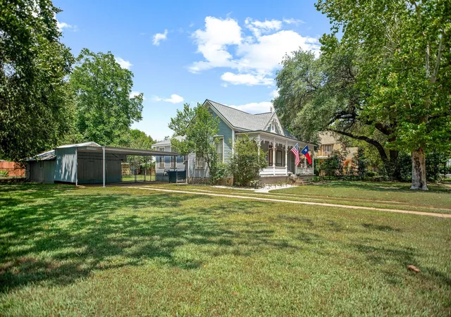5th image of 1216 Live Oak St, Columbus, TX 78934 | MLS# 62707055