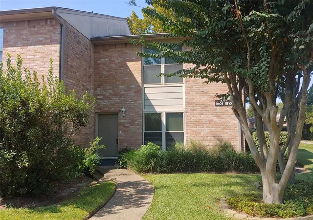 Townhouse at 8801 Hammerly Blvd #1801, Houston, TX 77080 | MLS# 65604808 | | Sold on 2020-12-18