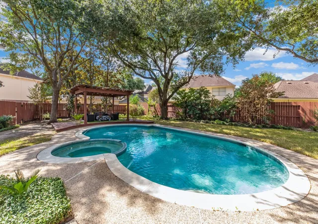 4th image of 15826 Jamie Lee Dr, Houston, TX 77095 | MLS# 82007780