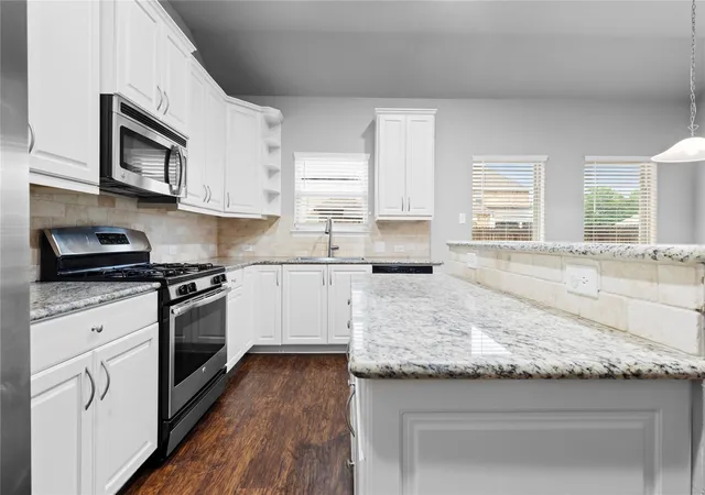 4th image of 4202 Shallow Creek Ct, College Station, TX 77845 | MLS# 52435696