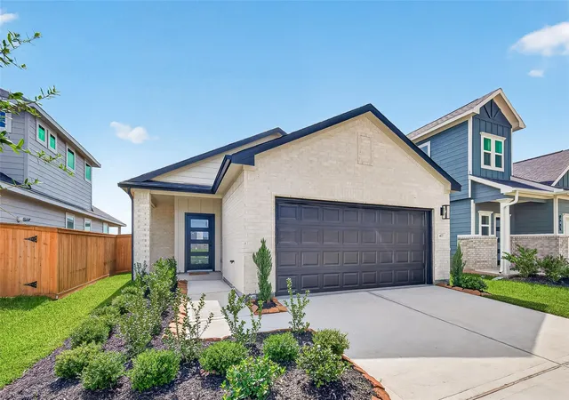 Photo 3 of Single family home for sale at 505 Stone Placa Trl, Brookshire, TX 77423 | MLS# 32035814 | Listing updated on 2026-09-18