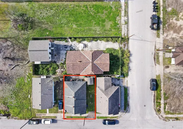 Photo 3 of Single family home for sale at 2804 Netleton St, Houston, TX 77004 | MLS# 25037045 | Listing updated on 2026-06-25