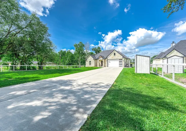 2nd image of 8032 Short Rd Rd, Needville, TX 77461 | MLS# 92208171