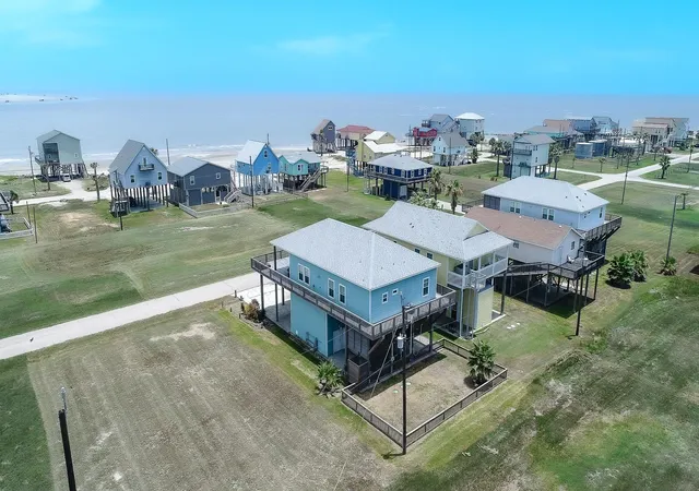 35th image of 13231 Jolly Roger Dr, Freeport, TX 77541 | MLS# 67318486