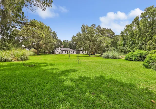 Photo 3 of Single family home for sale at 105 Wallisville Rd, Liberty, TX 77575 | MLS# 94760195 | Listing updated on 2026-10-03