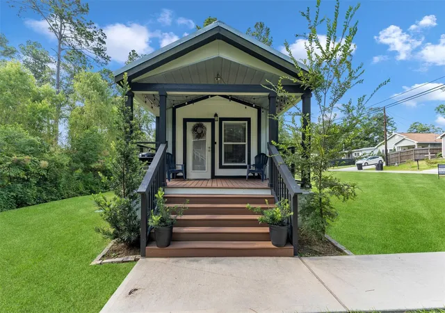 Photo 4 of Single family home for sale at 15678 Aspen Dr, Montgomery, TX 77356 | MLS# 39043272 | Listing updated on 2026-09-10