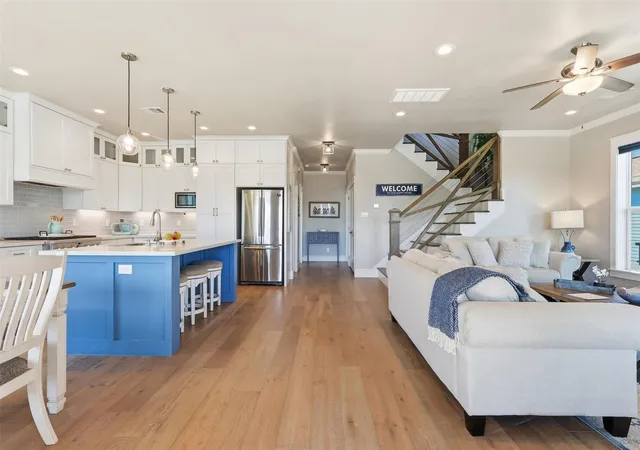 Photo 2 of Single family home for sale at 4027 Silver Reef Ct, Galveston, TX 77554 | MLS# 32830444 | Listing updated on 2026-09-18