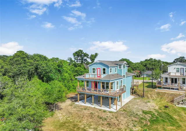 4th image of 4444 Shady Lake Dr, Seabrook, TX 77586 | MLS# 7116967