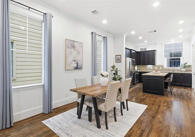 Photo 1 of Sale Pending at 2411 Beall St, Houston, TX 77008 | MLS# 93381189 | Listing updated on 2026-09-06
