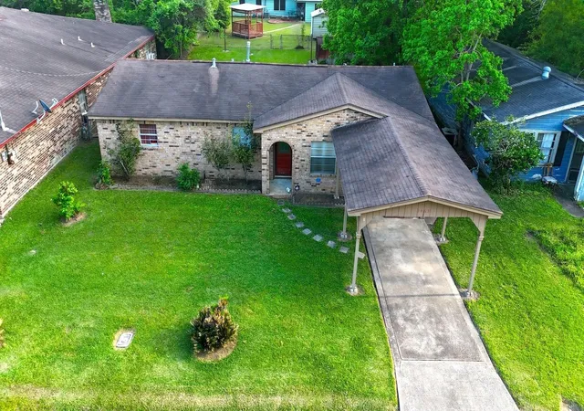 Homes for sale in Beaumont, TX | 1465 Fairway St, Beaumont, TX 77703 | MLS# 42513441