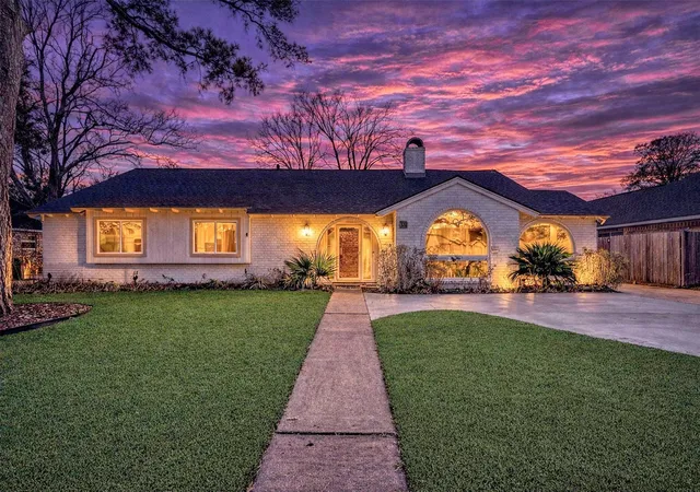 1st image of 2519 Anniston Dr, Houston, TX 77080 | MLS# 33646469