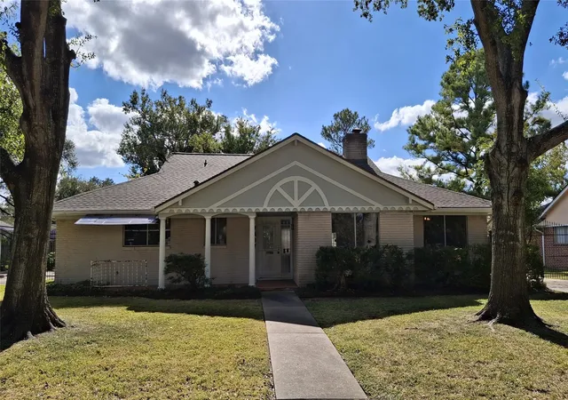 1st image of 7807 Bellerive Dr Dr, Houston, TX 77036 | MLS# 18844556