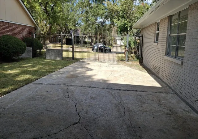 44th image of 7807 Bellerive Dr Dr, Houston, TX 77036 | MLS# 18844556