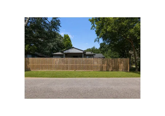 Photo 3 of Single family home for sale at 24811 Elmira St, Tomball, TX 77375 | MLS# 48963367 | Listing updated on 2026-07-26