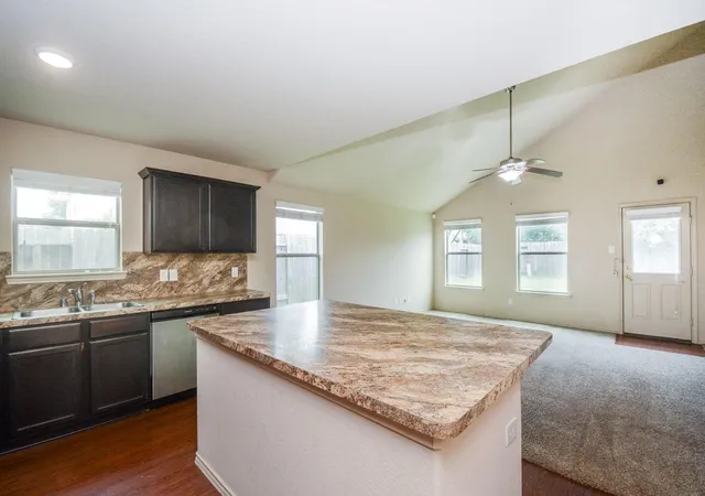 5th image of 2003 Treasure Mountain Dr, Spring, TX 77388 | MLS# 9268825