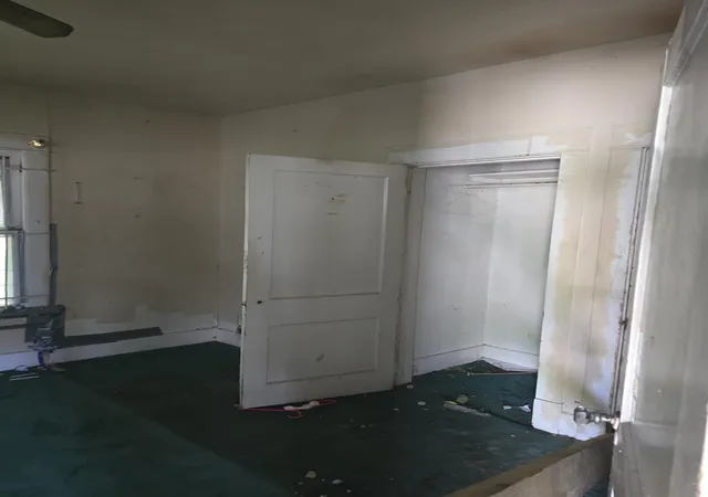 Photo 4 of Single family home for sale at 2305 Elysian St, Houston, TX 77026 | MLS# 68405048 | Listing updated on 2026-08-29