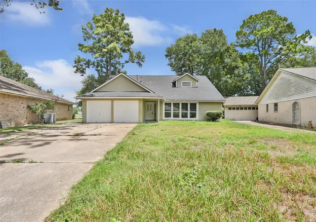 Photo 1 of Single family home for sale at 5914 Lawn Ln, Houston, TX 77088 | MLS# 40992038 | Listing updated on 2026-08-20