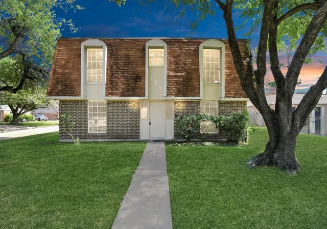 Photo 1 of Single family home for sale at 203 Kirkaldy Dr, Houston, TX 77015 | MLS# 22821311 | Listing updated on 2026-07-10