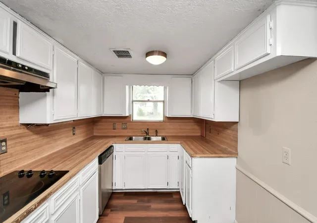 Photo 3 of Single family home for sale at 203 Kirkaldy Dr, Houston, TX 77015 | MLS# 22821311 | Listing updated on 2026-07-10