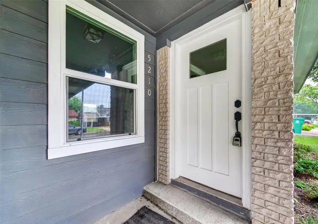 5th image of 5210 Verdome Ln, Houston, TX 77092 | MLS# 69631608