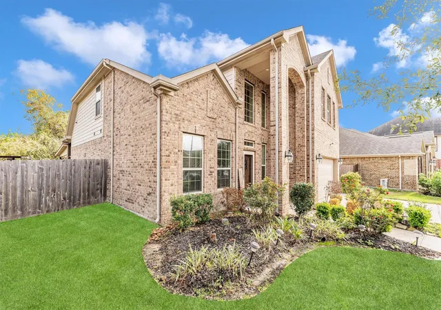 4th image of 18234 Golden Falls Ln, Spring, TX 77379 | MLS# 91295450