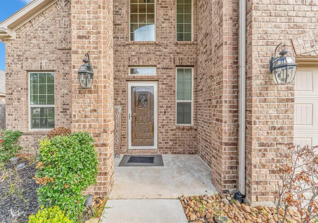 5th image of 18234 Golden Falls Ln, Spring, TX 77379 | MLS# 91295450