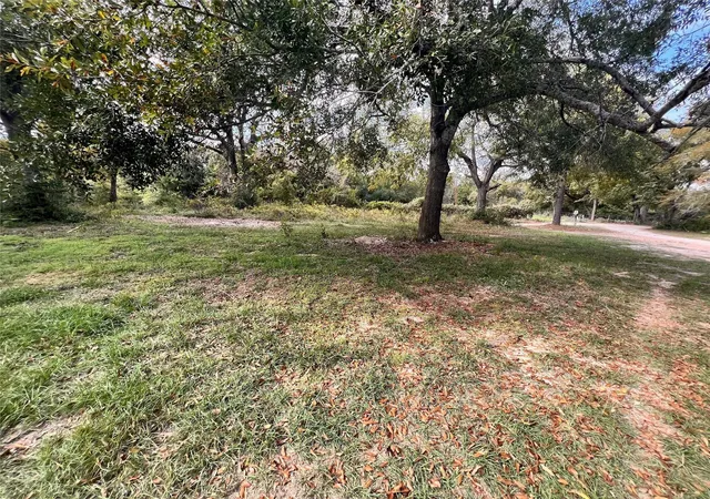 10th image of 13701 Cr 349, Jewett, TX 75846 | MLS# 33442281