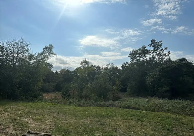 4th image of 13701 Cr 349, Jewett, TX 75846 | MLS# 33442281