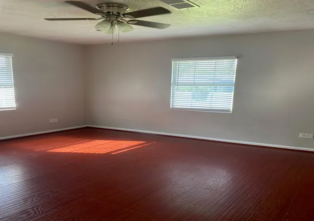 Photo 3 of Single family home for sale at 3845 Rosedale St, Houston, TX 77004 | MLS# 69739742 | Listing updated on 2026-08-04