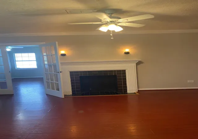 Photo 4 of Single family home for sale at 3845 Rosedale St, Houston, TX 77004 | MLS# 69739742 | Listing updated on 2026-08-04