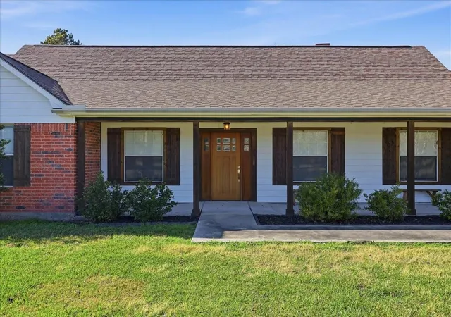 Homes for sale in Orange, TX | 5433 Hidden Meadows Dr, Orange, TX 77632 | MLS# 64662486