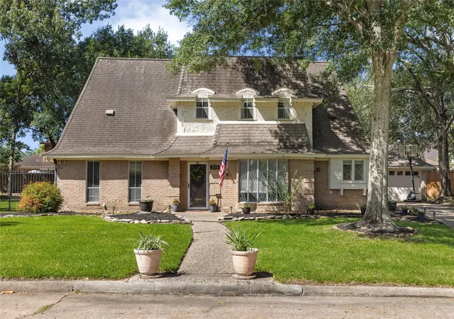 Photo 2 of Single family home for sale at 20315 Arrow Cvs Dr, Humble, TX 77346 | MLS# 16742022 | Listing updated on 2026-09-19