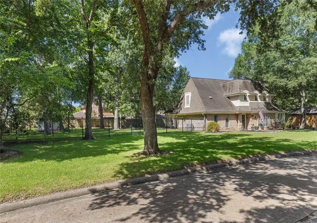 Photo 4 of Single family home for sale at 20315 Arrow Cvs Dr, Humble, TX 77346 | MLS# 16742022 | Listing updated on 2026-09-19