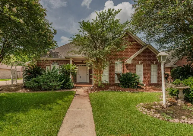 2nd image of 7960 Doral Dr, Beaumont, TX 77707 | MLS# 73814765