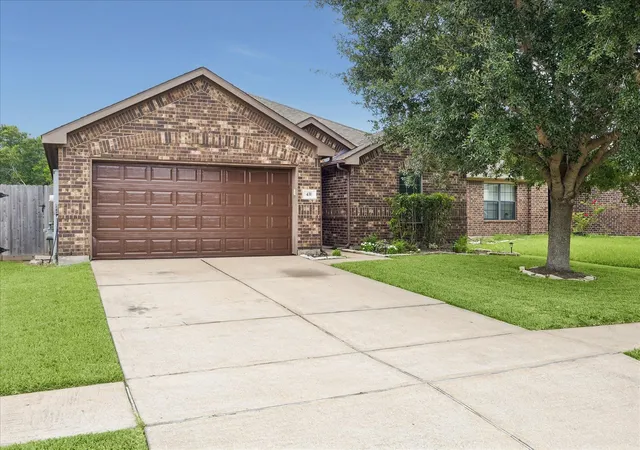 2nd image of 431 De Coster Boulevard, Alvin, TX 77511 | MLS# 84154501