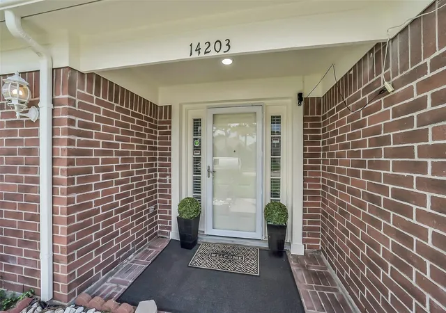 Homes for sale in Houston, TX | 14203 Almond Bay Ln, Houston, TX 77083 | MLS# 32755813
