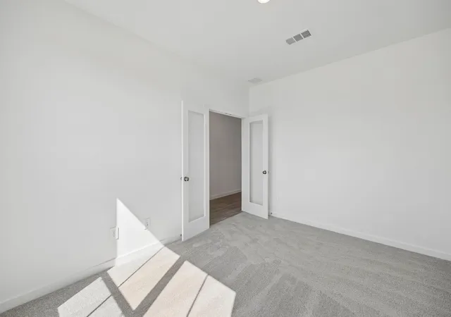 Photo 3 of Single family home for sale at 215 Prairie Ridge Ln, Montgomery, TX 77356 | MLS# 87721489 | Listing updated on 2026-09-13