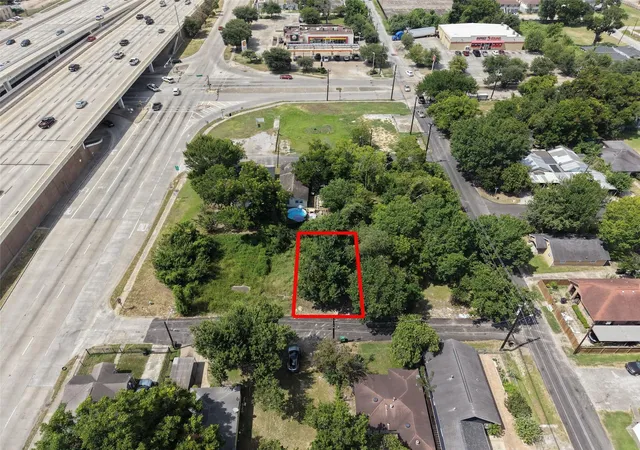 1st image of 0 Cactus St, Houston, TX 77026 | MLS# 72995143