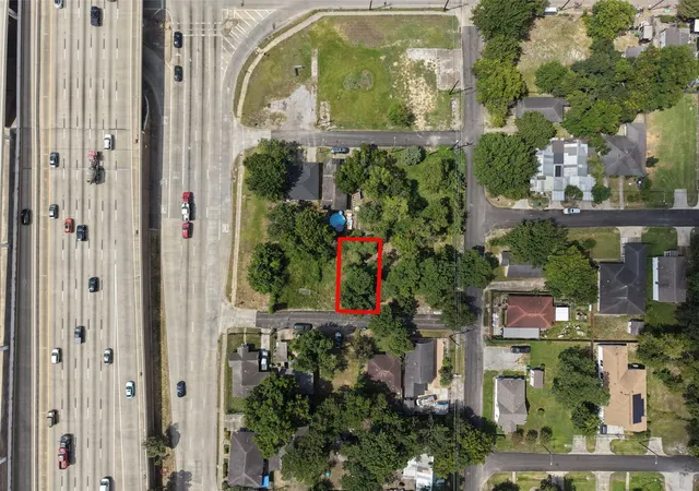 2nd image of 0 Cactus St, Houston, TX 77026 | MLS# 72995143