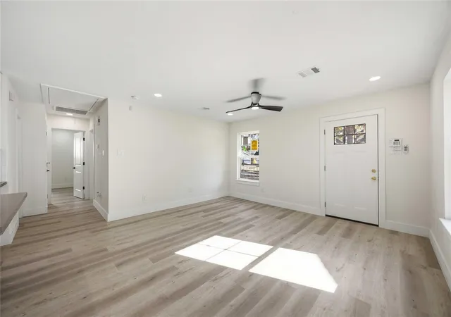 Photo 3 of Single family home for sale at 1503 Cavalcade St, Houston, TX 77009 | MLS# 48010221 | Listing updated on 2026-08-29